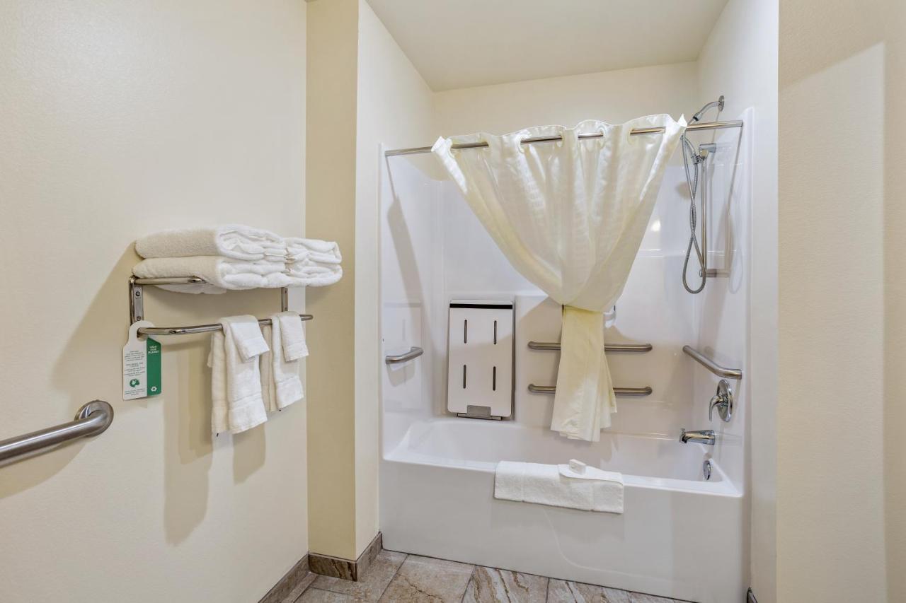 Cobblestone Hotel & Suites อินเตอร์เนชั่นนอลฟอลส์ ภายนอก รูปภาพ