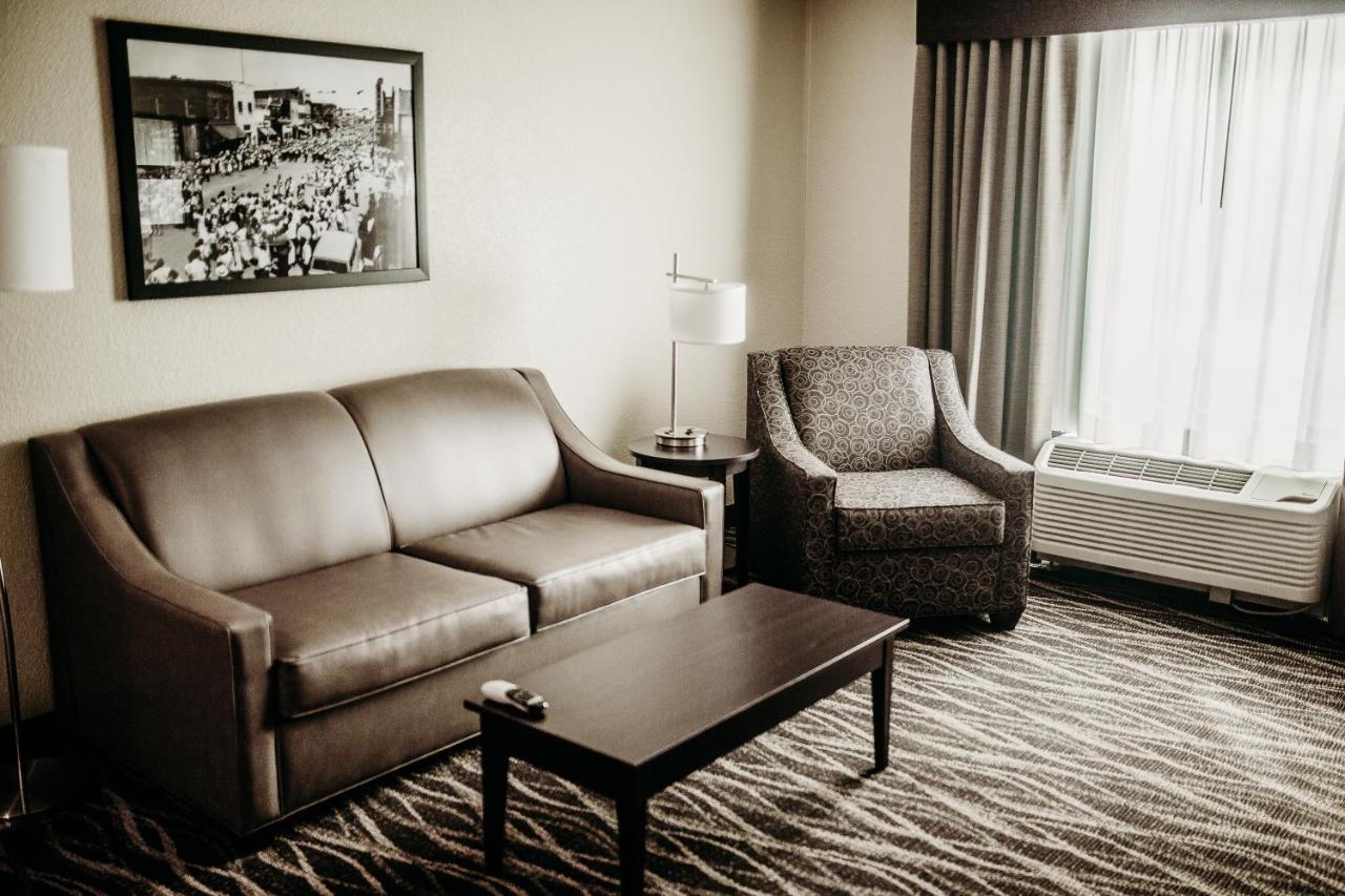 Cobblestone Hotel & Suites อินเตอร์เนชั่นนอลฟอลส์ ภายนอก รูปภาพ