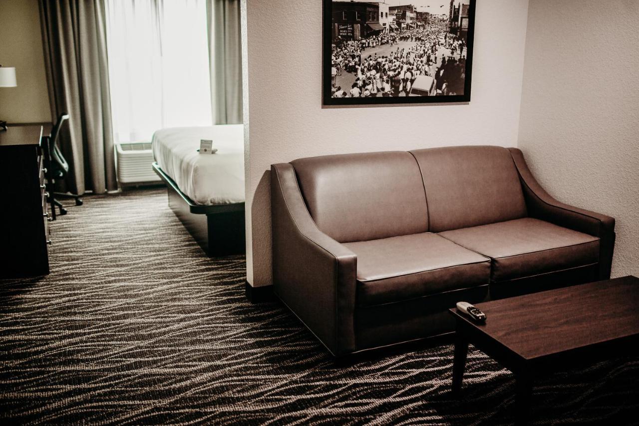 Cobblestone Hotel & Suites อินเตอร์เนชั่นนอลฟอลส์ ภายนอก รูปภาพ