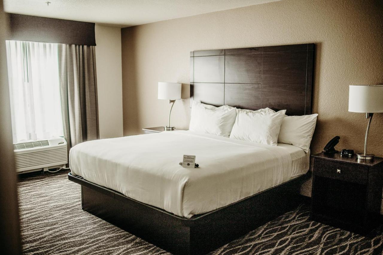 Cobblestone Hotel & Suites อินเตอร์เนชั่นนอลฟอลส์ ภายนอก รูปภาพ
